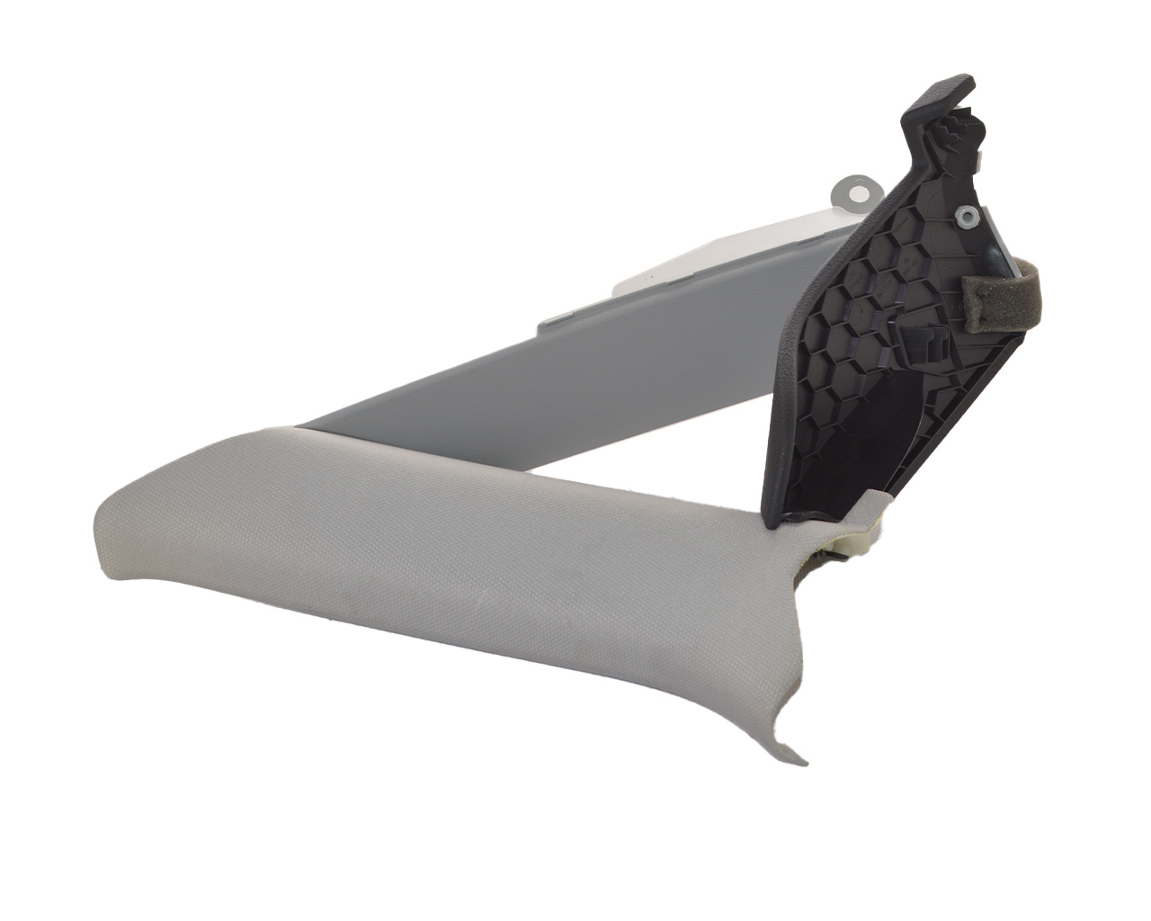 Обшивка стойки задней верхняя правая (треугольник) серая AUDI A3 8V5867288ODB