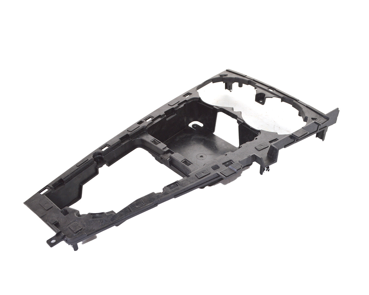 Кронштейн накладки центральной консоли верхней  AUDI A4 8W1864261C