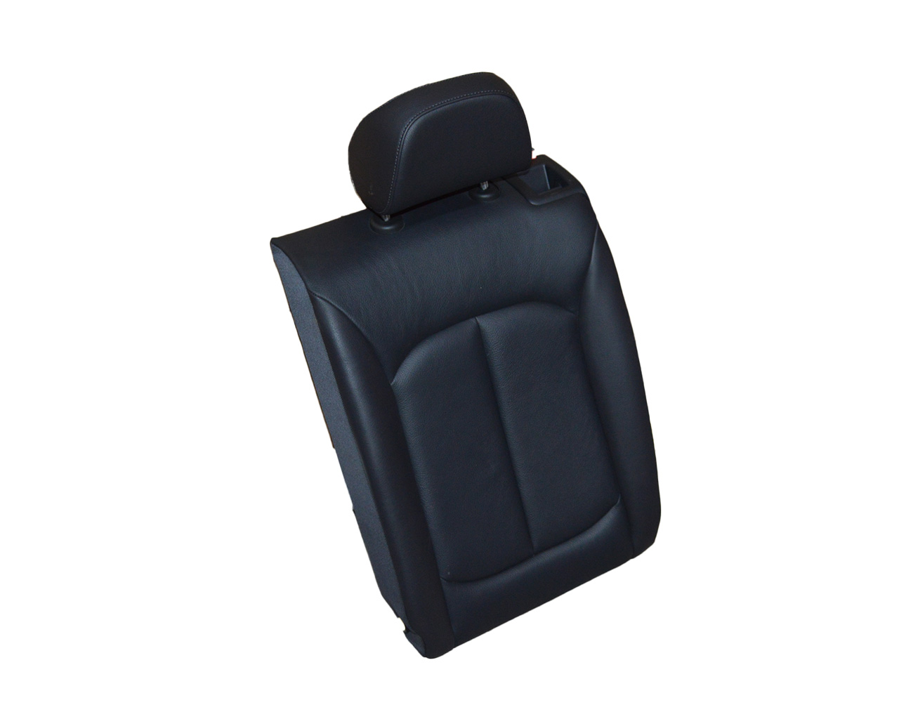 Спинка сиденья заднего левая (черная) в сборе AUDI A3 5Q0885503R / 8V0885805FQJH / 8V588590138M