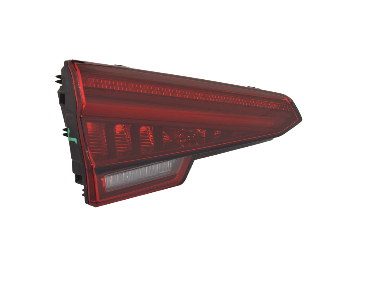 Фонарь задней левый внутренний AUDI S4 2018 8W5945093D