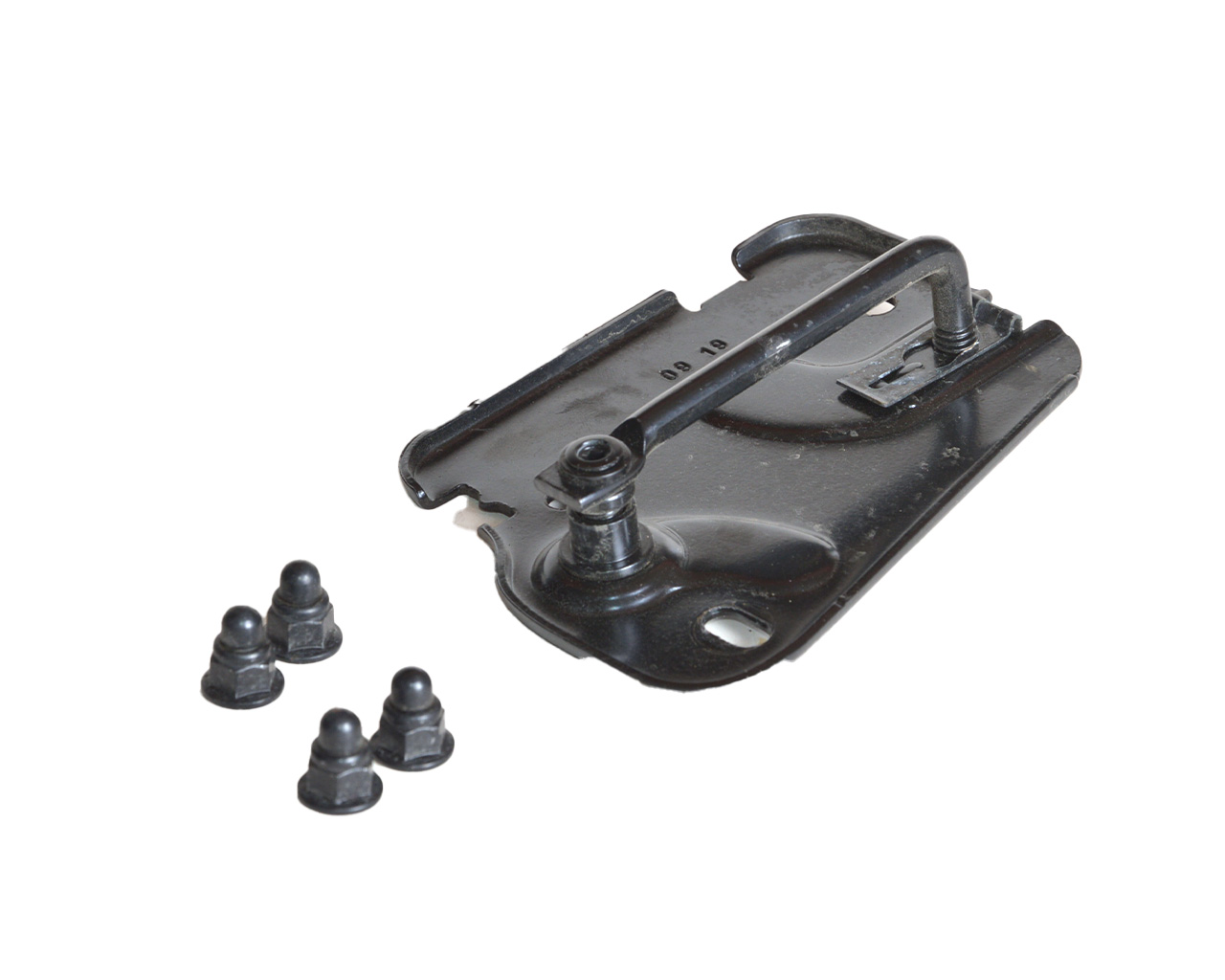 Скоба замка капота левая AUDI A3 8V0823185C