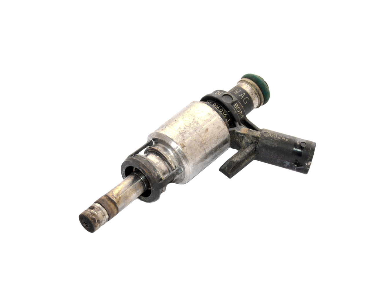 Форсунка топливная AUDI A3 06L906036J 06L906036C