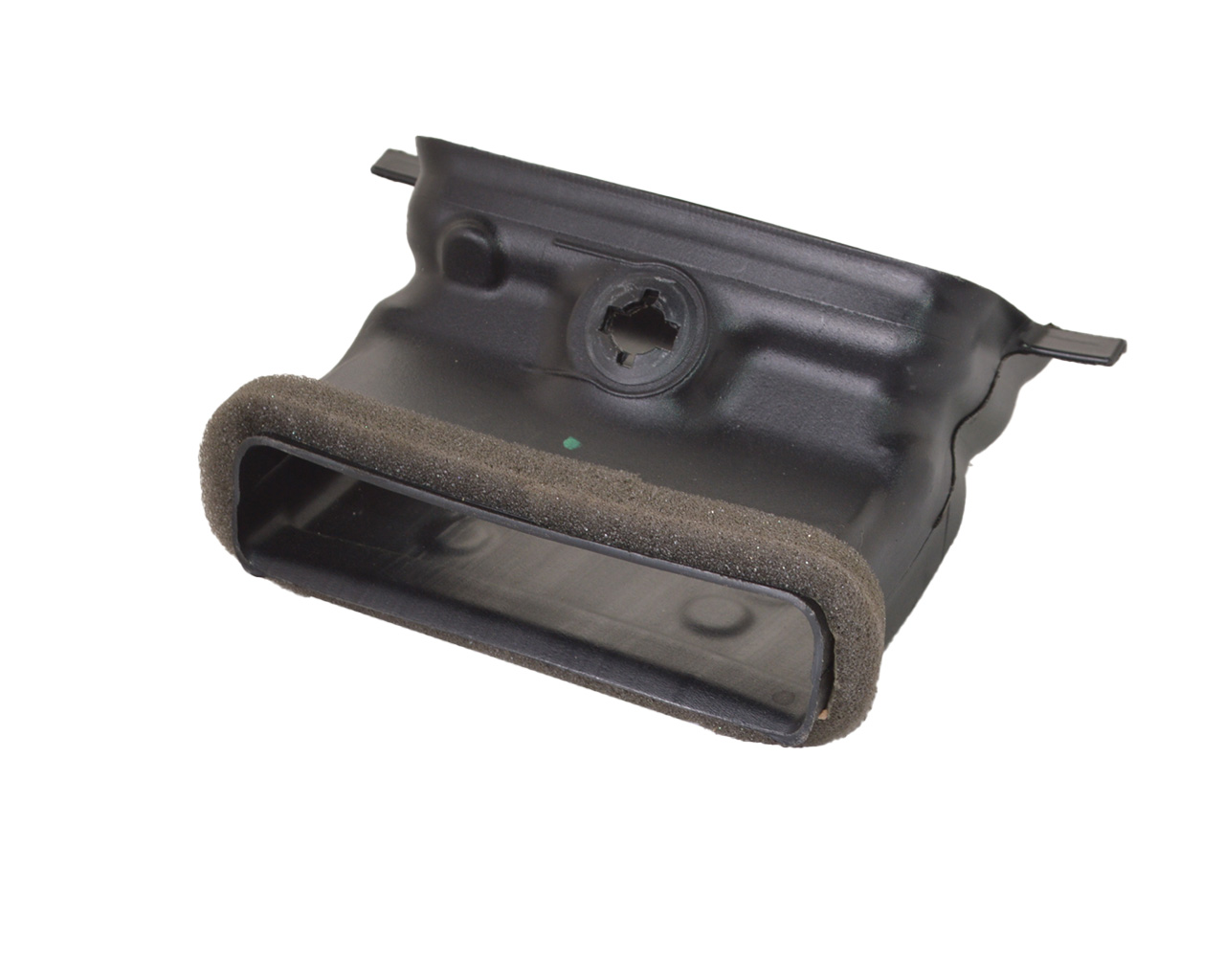 Воздуховод соединительный AUDI S4 8W0857042