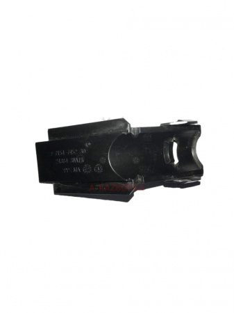 Заглушка корпуса блока реле NISSAN LEAF