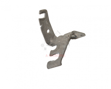 Кронштейн трубки тормозной передний левый  AUDI A3 5Q0611841A