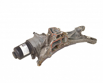 Кронштейн генератора и компрессора кондиционера   AUDI A3 06L903143D