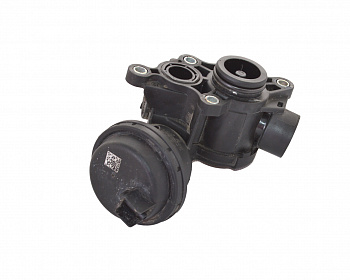 Клапан воды AUDI S4/S5/S6 A4/A5/A6/A7/A8 Q5/Q7/Q8 RS4/RS5 06M121678F