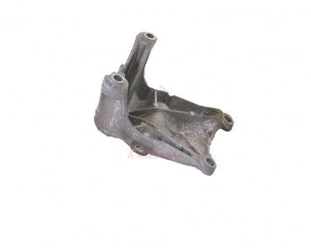 Кронштейн двигателя правый  AUDI A4/S4 A5/S5 A6/S6 A7 A8/S8 Q5 Q7 Q8 8W0199308R 8W0199308L