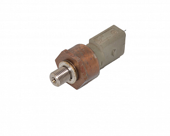 Датчик давления масла AUDI S4 06E906054G