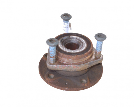 Ступица передняя  AUDI A3 8S0498625A