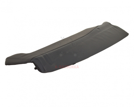 Боковушка заднего сиденья правая черная AUDI S4 8W0885704AK25D