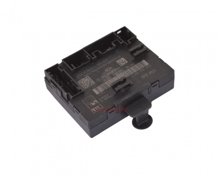Блок управления двери передней правой AUDI A3 5Q0959592F