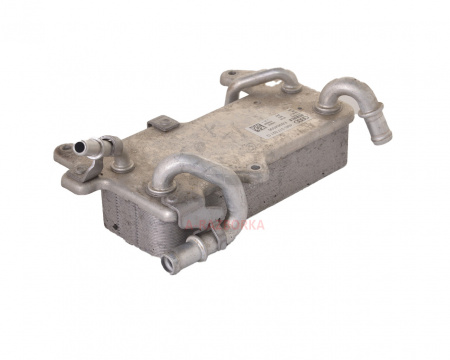 Радиатор масляный коробки передач  AUDI A4/S4 A5/S5 A6/S6 A7 A8/S8 Q5 Q7 Q8 4M0317021G