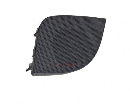 Решетка динамика правая AUDI Q5 80B035428