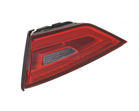 Фонарь задний правый внутренний в крышку багажника AUDI A3 8V5945094J 8V5945094C