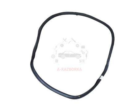 Уплотнитель  проема двери задний левый/правый AUDI A3 8V5833721A / 8V5833721