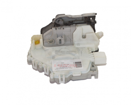 Замок двери передней левой AUDI A3 S4 8X1837015C 8X1837015A