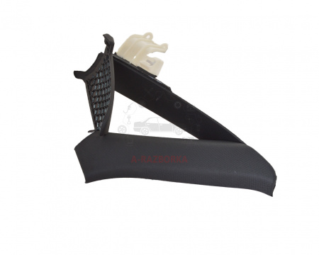 Обшивка стойки задней верхняя левая (треугольник) AUDI S4 8W5867287CXTY