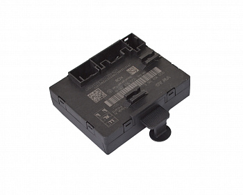 Блок управления двери задней  AUDI A3 5Q0959395E