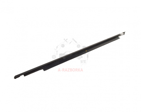 Молдинг двери задней правой AUDI A3 8V5839478A