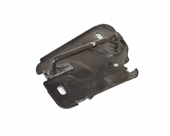 Петля замка капота левая AUDI A3 8V0823185B