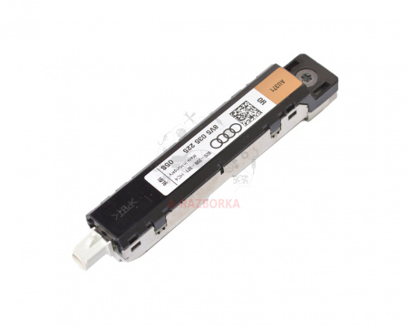 Антенный усилитель правый верхний AUDI A3 8V5035225